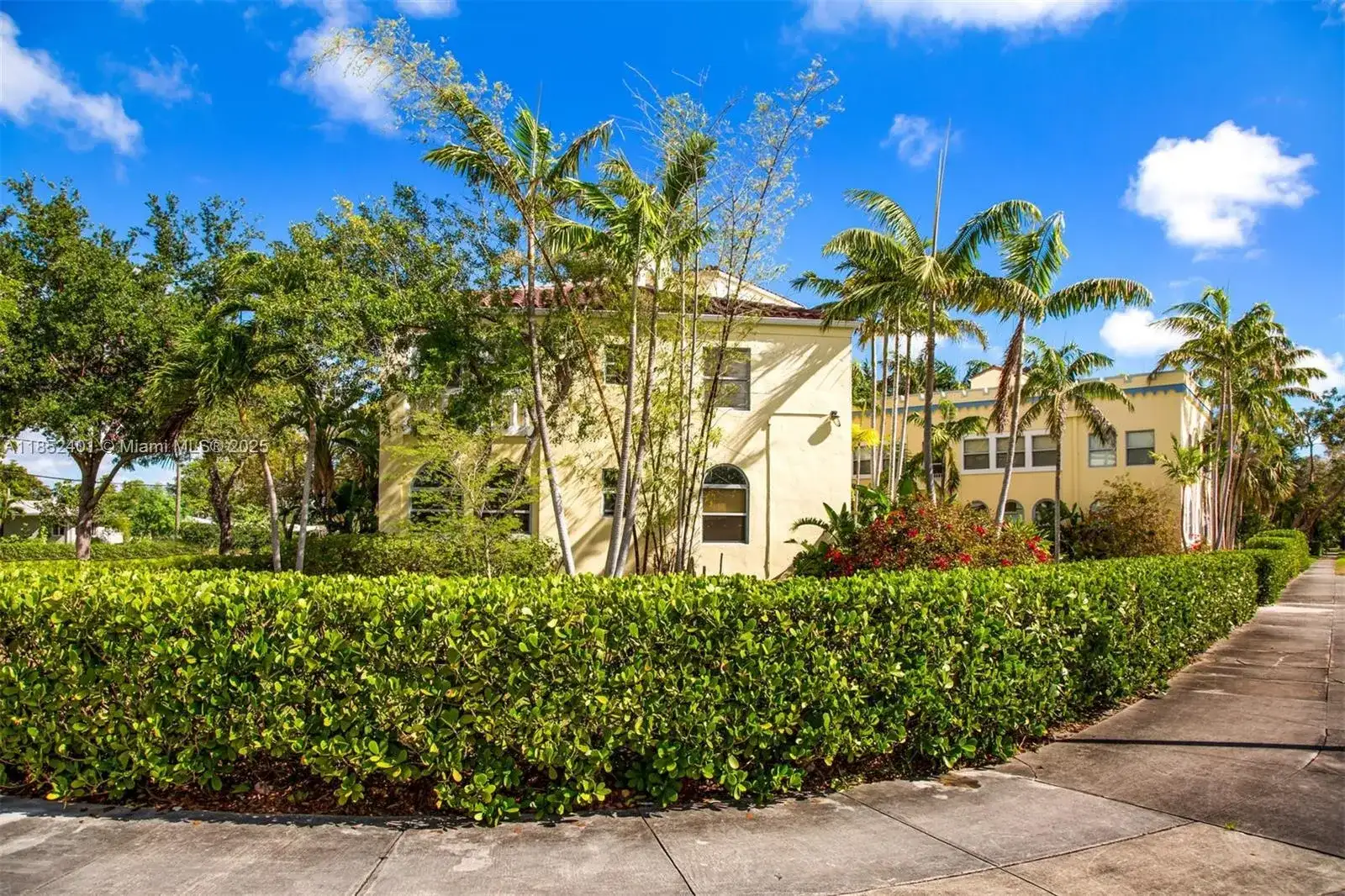 421 Grand Concourse # 6, Miami Shores FL 33138 photo 2