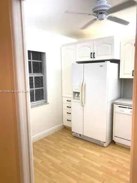 575 Oaks Ln # 701, Pompano Beach FL 33069 photo 5