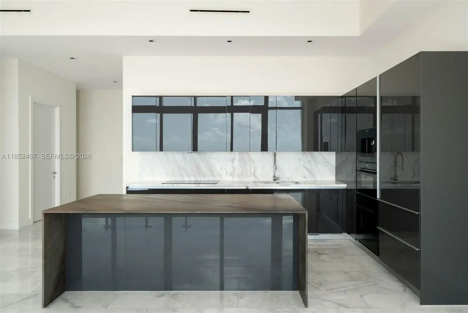 1451 Brickell Ave # 5302, Miami FL 33131 photo 4