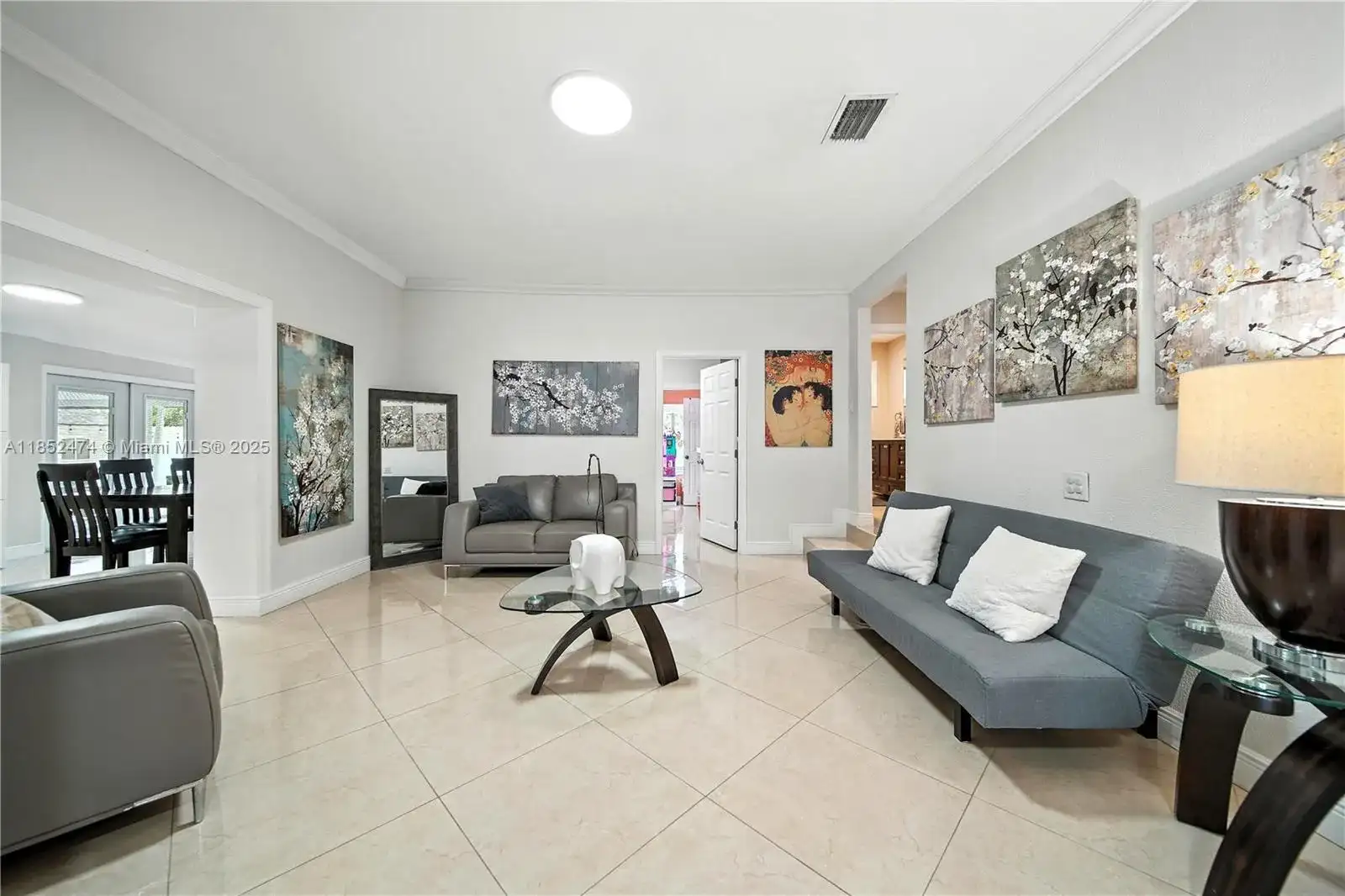 5005 E 6th Ave, Hialeah FL 33013 photo 2