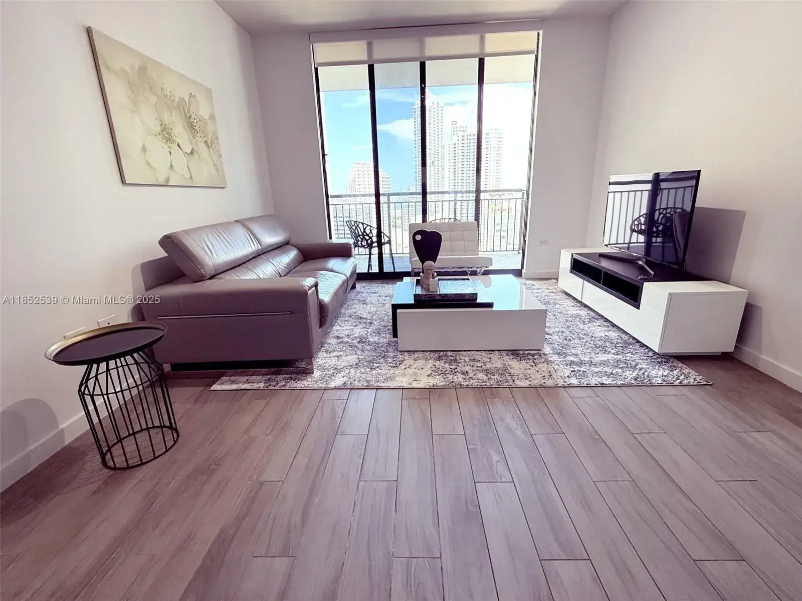 999 SW 1st Ave # 2611, Miami FL 33130 photo 3