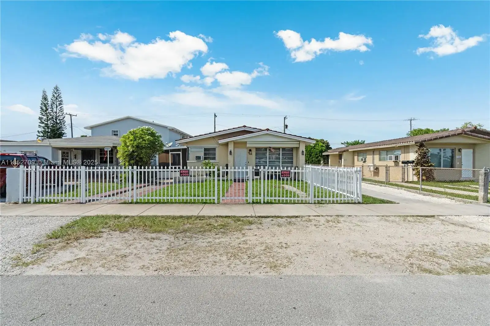 9311 SW 37th St, Miami FL 33165 photo 2