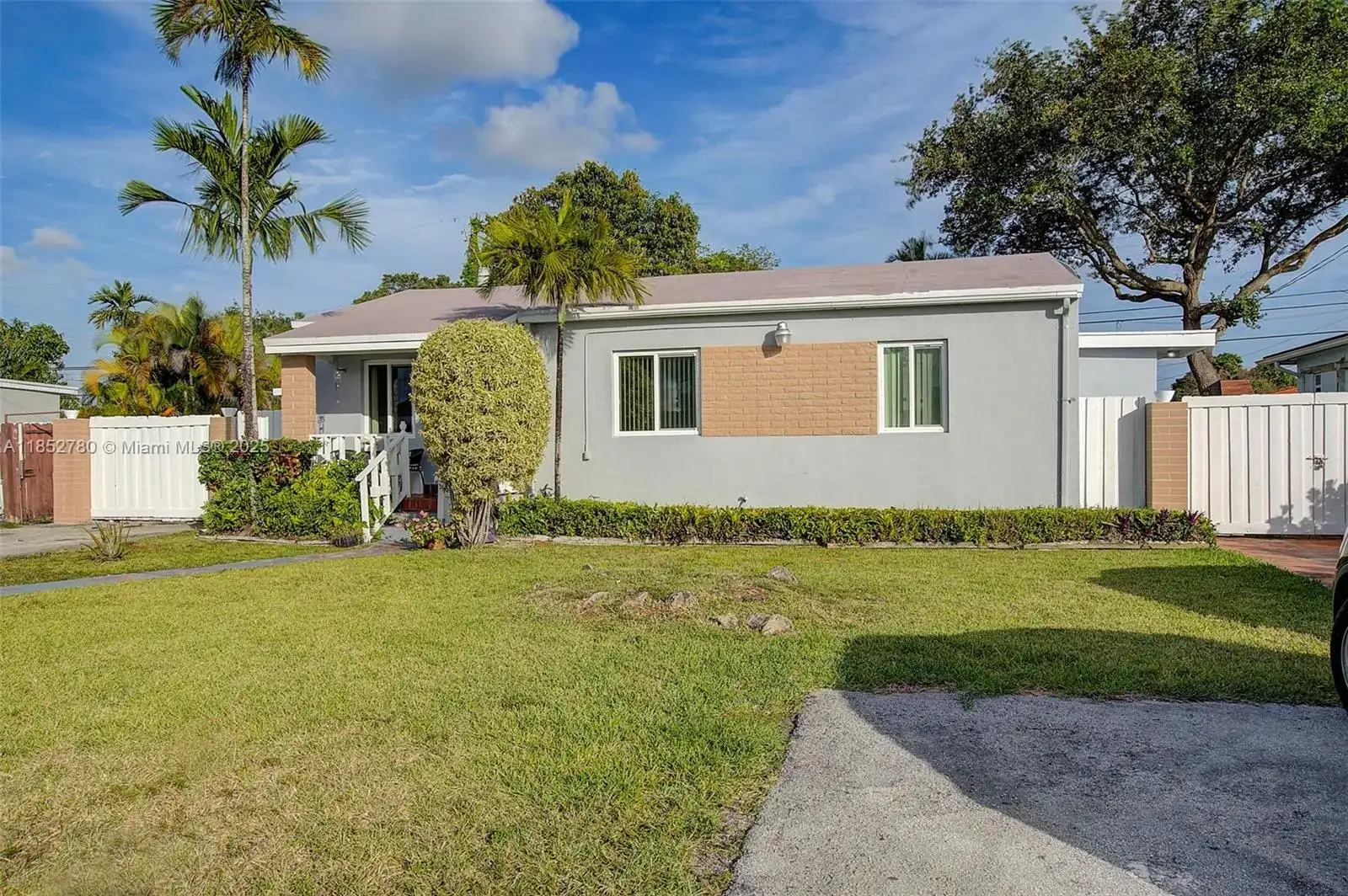 1721 SW 75th Ave Rd # 0, Miami FL 33155 photo 2