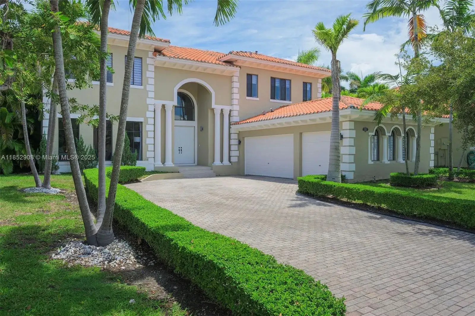 7512 SW 187th St, Cutler Bay FL 33157 photo 3