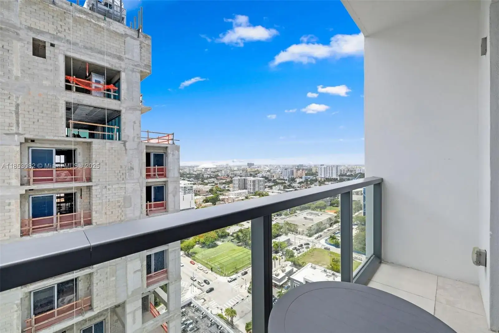 239 SW 9th St # 2303, Miami FL 33130 photo 4