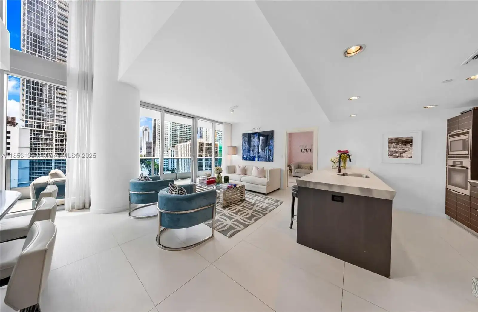 200 Biscayne Boulevard Way # 904, Miami FL 33131 photo 4