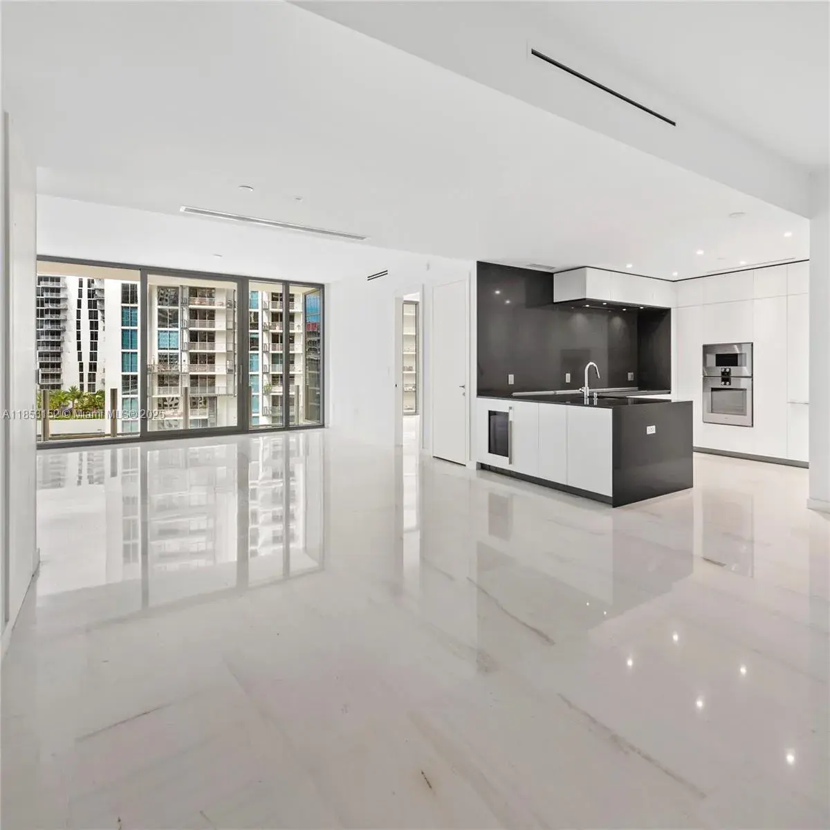 300 Biscayne Blvd Way # 1809, Miami FL 33131