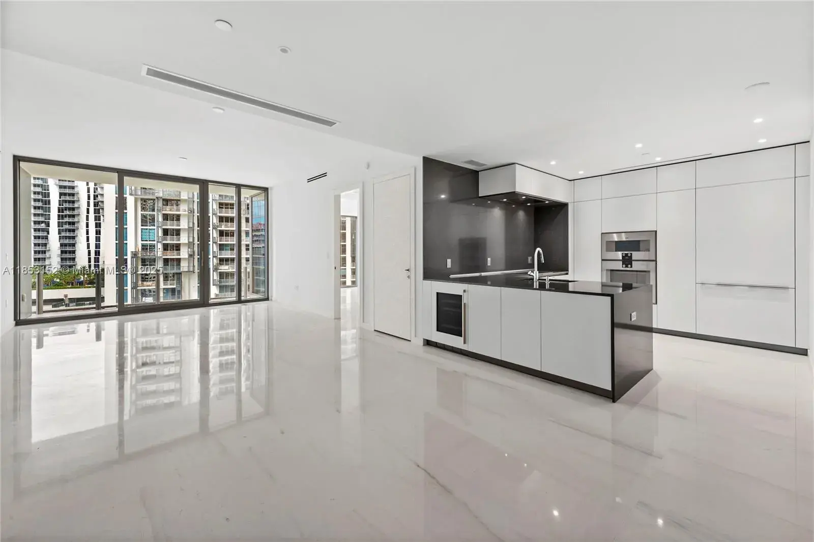 300 Biscayne Blvd Way # 1809, Miami FL 33131