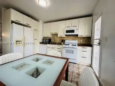 650 Pennsylvania Ave # 1, Miami Beach FL 33139 photo 5