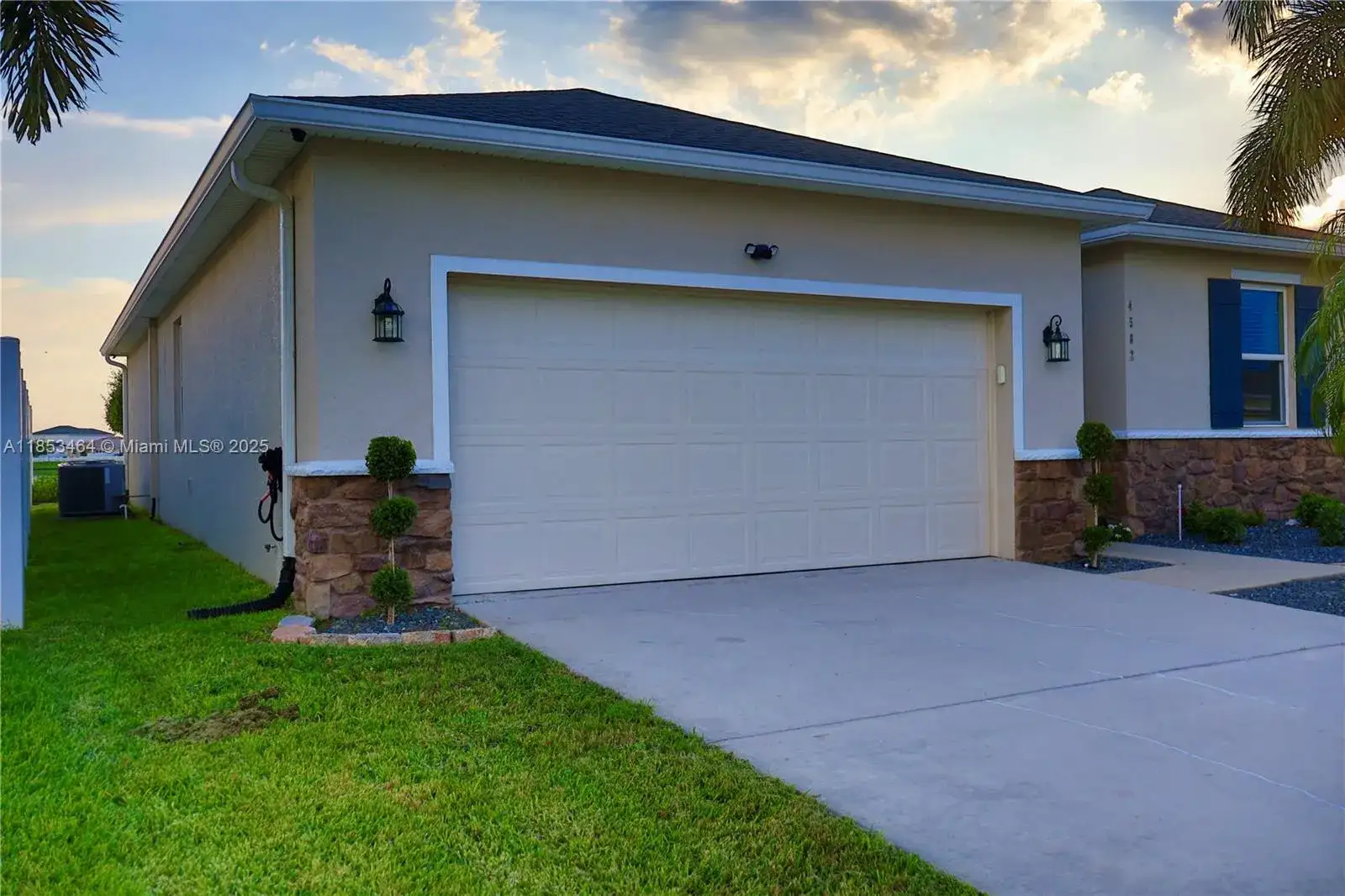 4582 Baler Trails Drive, Saint Cloud FL 34772 photo 2