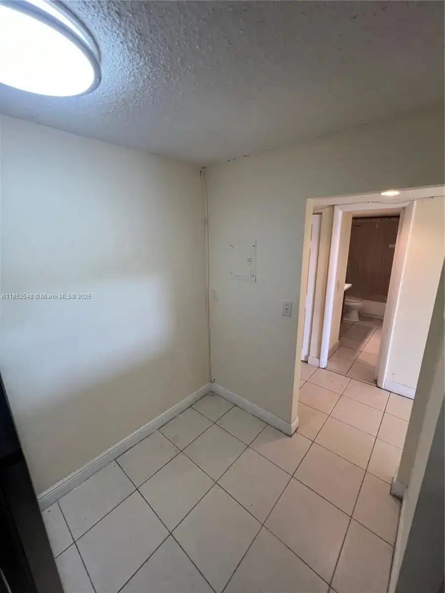 482 NW 165th St Rd # 603, Miami FL 33169 photo 3