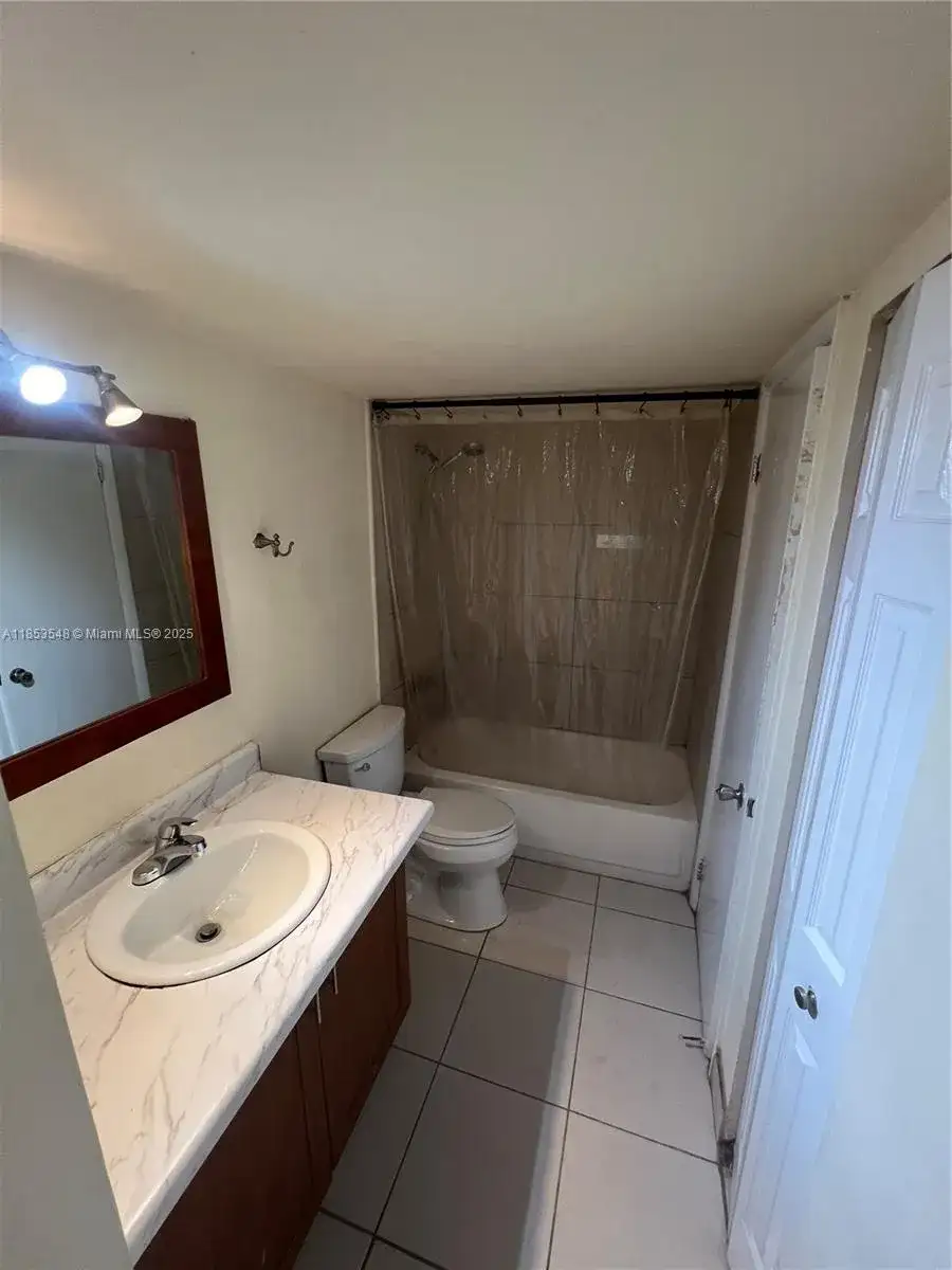 482 NW 165th St Rd # 603, Miami FL 33169 photo 4
