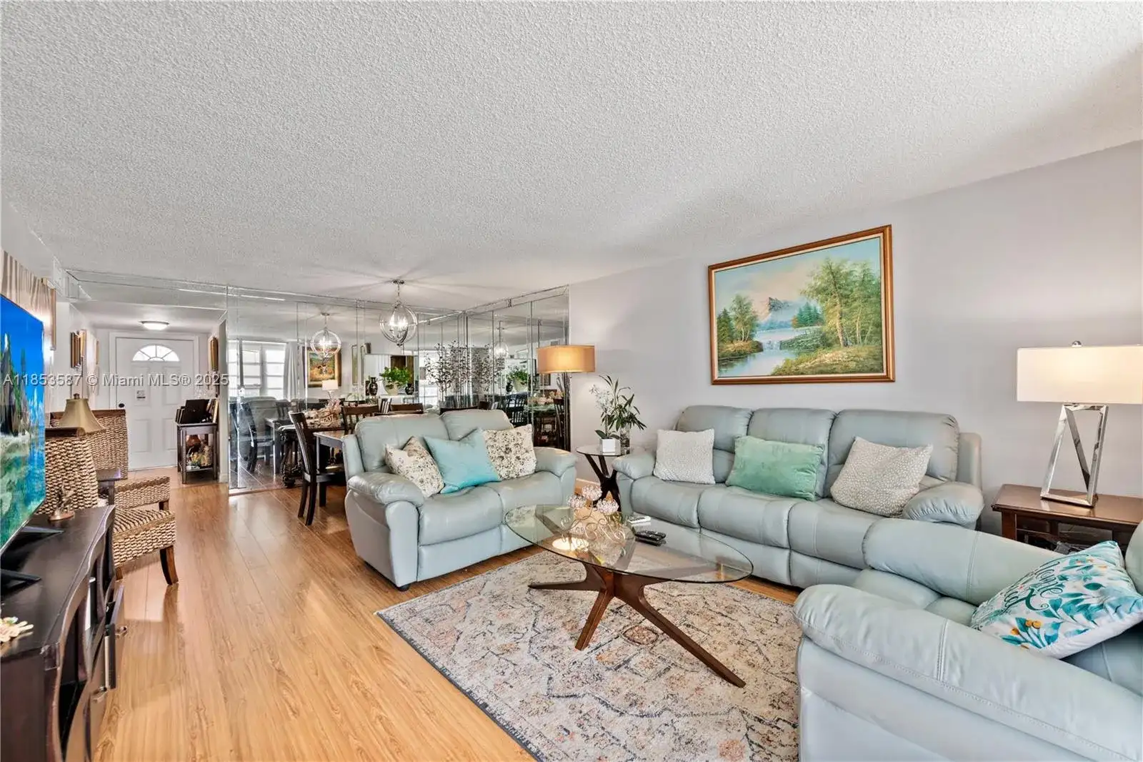 9461 Sunrise Lakes Blvd # 207, Sunrise FL 33322 photo 2