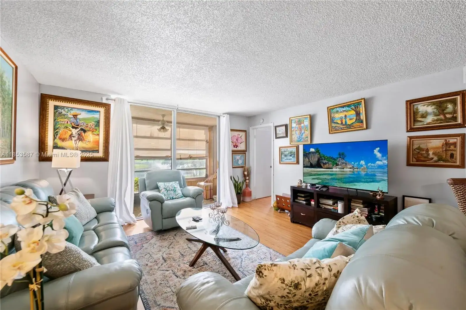 9461 Sunrise Lakes Blvd # 207, Sunrise FL 33322 photo 3