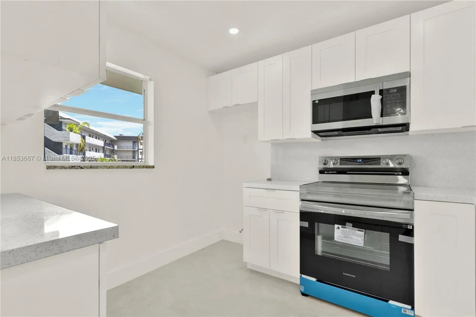 8320 Sands Point Blvd # M107, Tamarac FL 33321