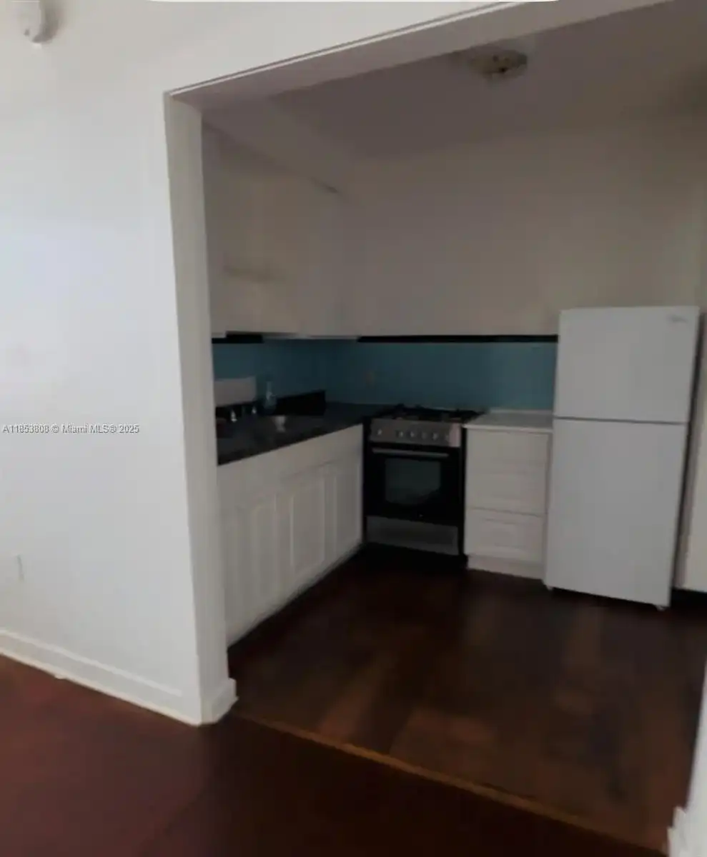 1611 Pennsylvania Ave # 6, Miami Beach FL 33139