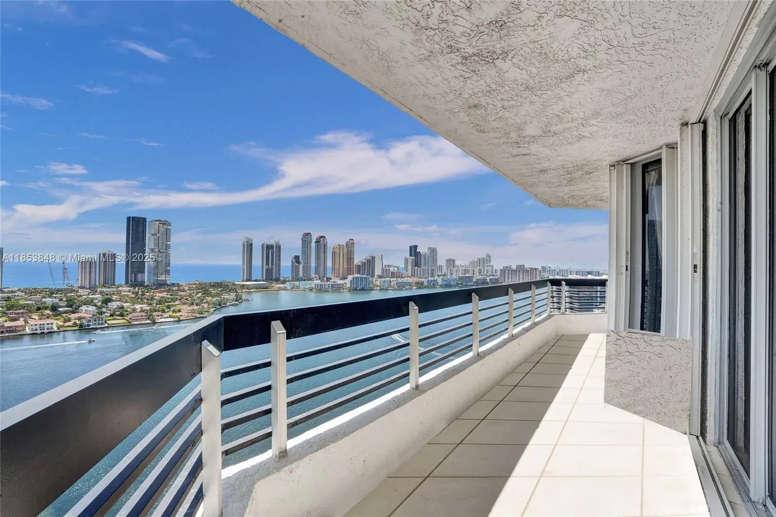 3530 Mystic Pointe Dr # 2915, Aventura FL 33180