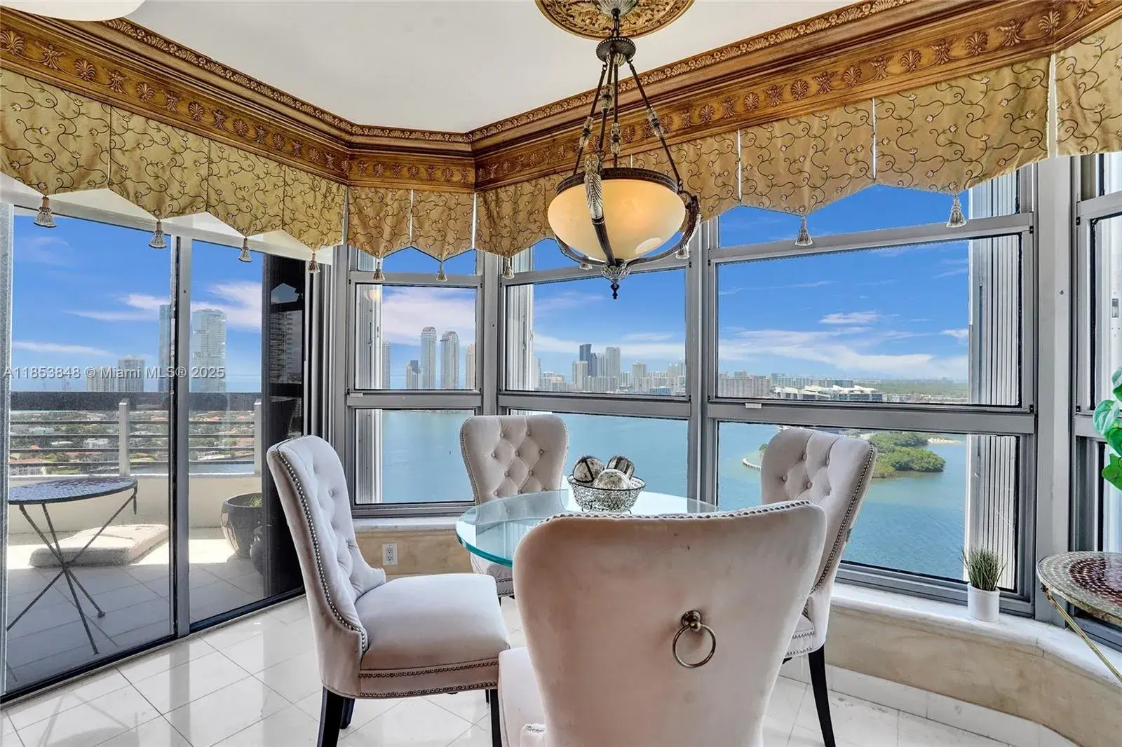 3530 Mystic Pointe Dr # 2915, Aventura FL 33180