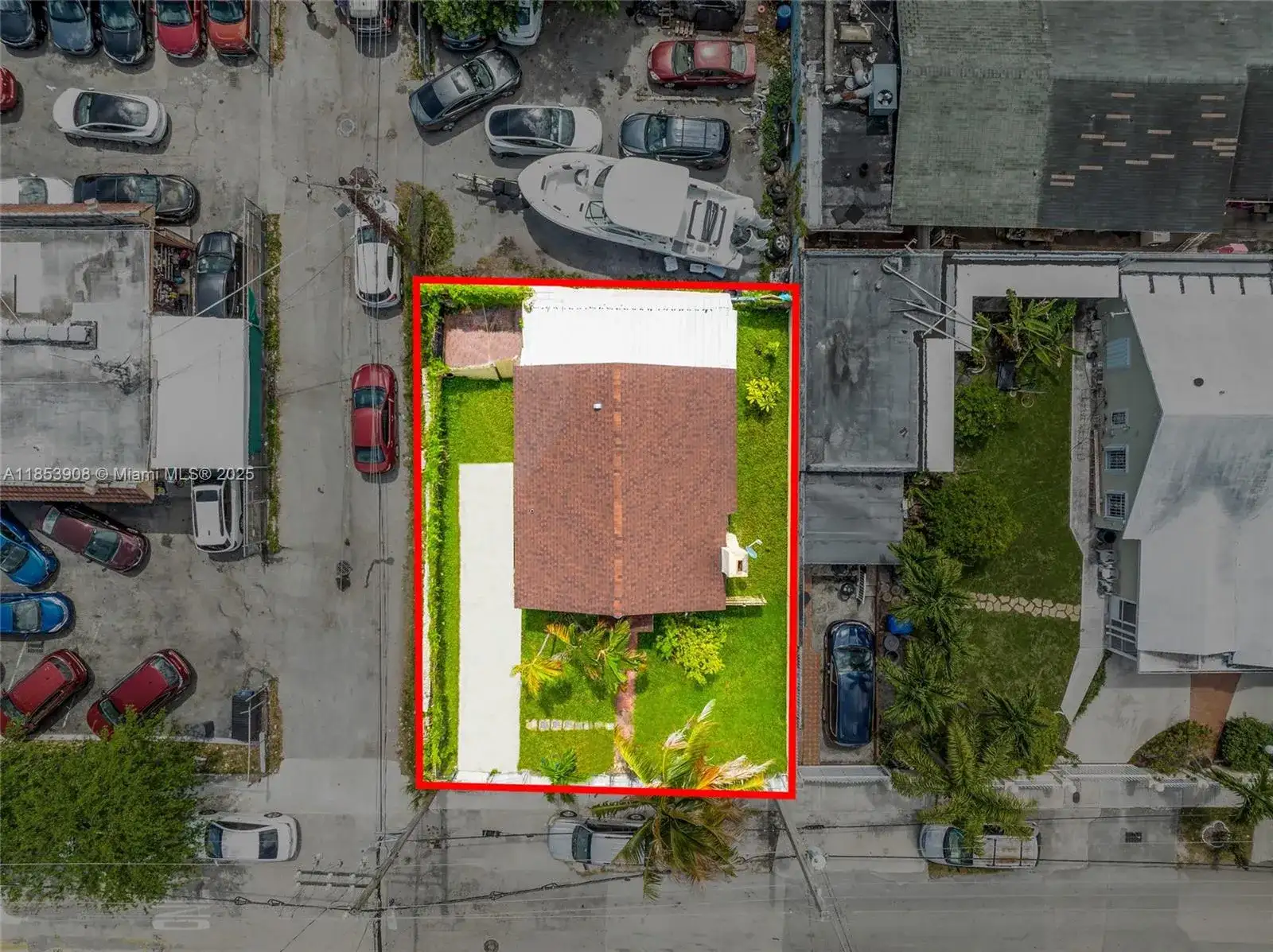 2728 NW 3rd St, Miami FL 33125 photo 2
