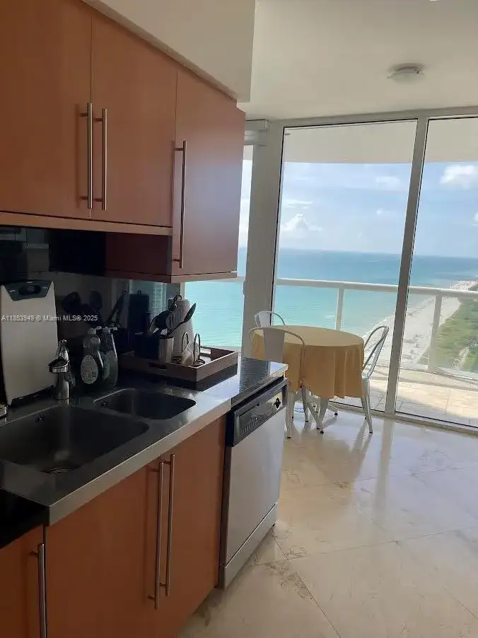 6365 Collins Ave # 3404, Miami Beach FL 33141 photo 2