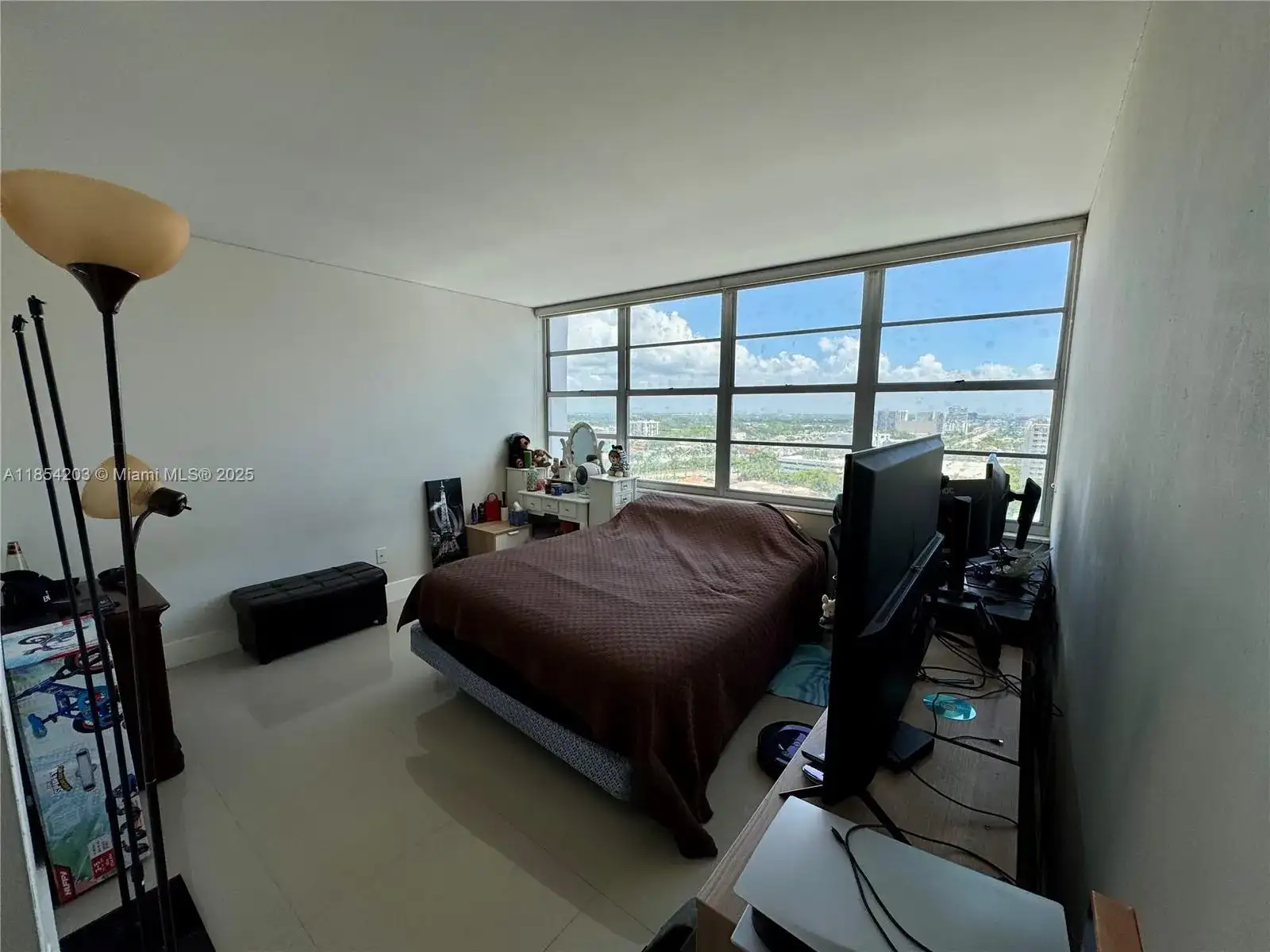 18011 Biscayne Blvd # 1802, Aventura FL 33160 photo 5