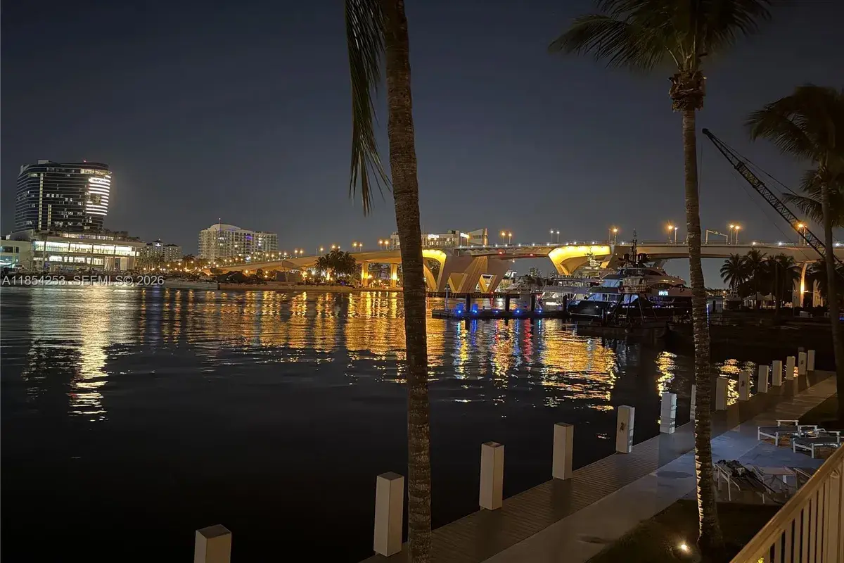 1775 Harbourview Dr # 3, Fort Lauderdale FL 33316