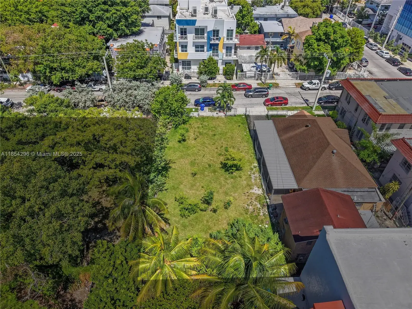 120 NW 7th Ave, Miami FL 33128 photo 3