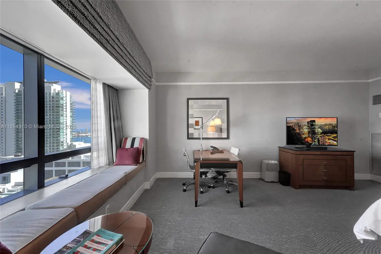 1435 Brickell Ave # 3308, Miami FL 33131 photo 5