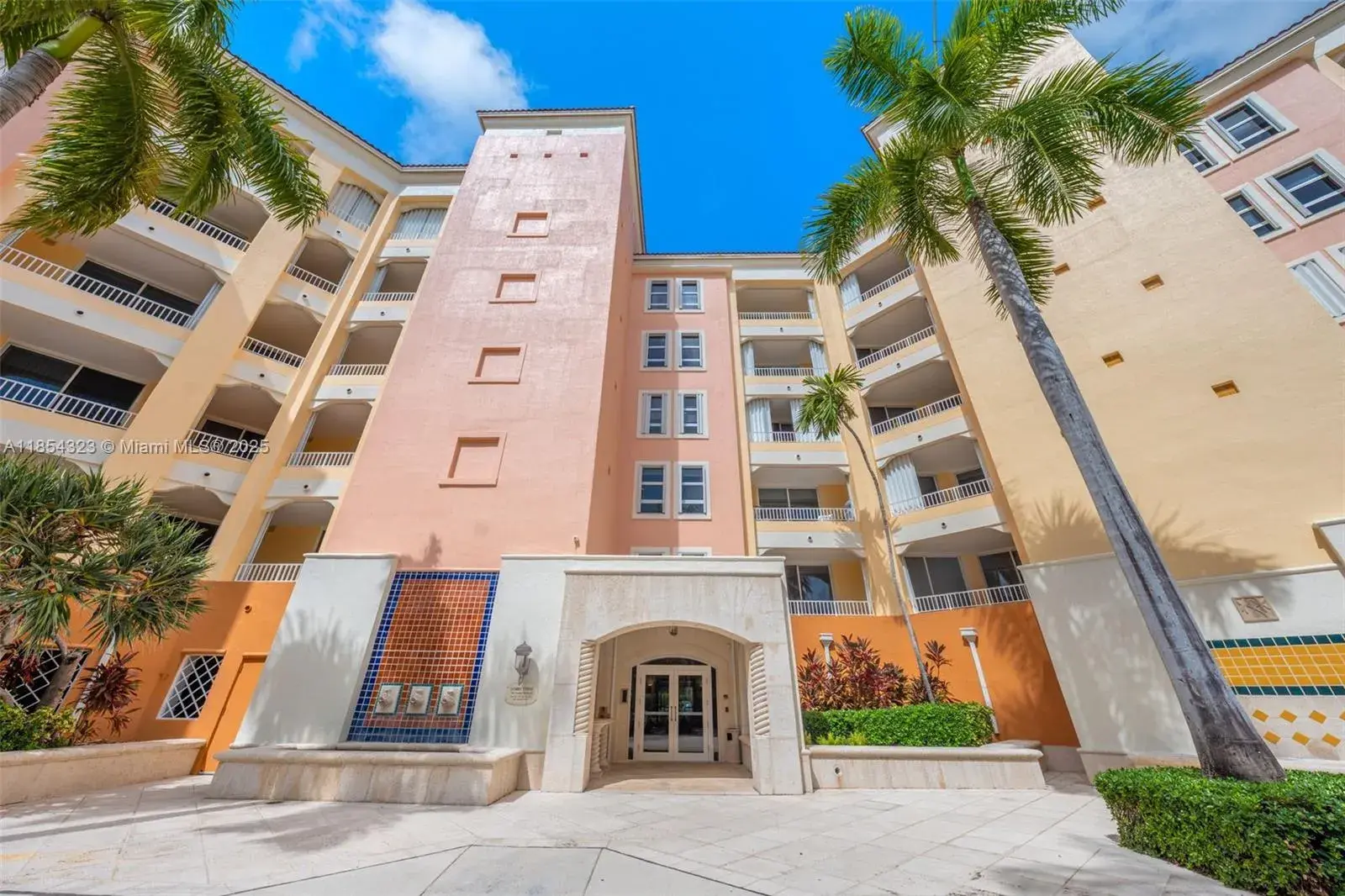 723 Crandon Blvd # 305, Key Biscayne FL 33149