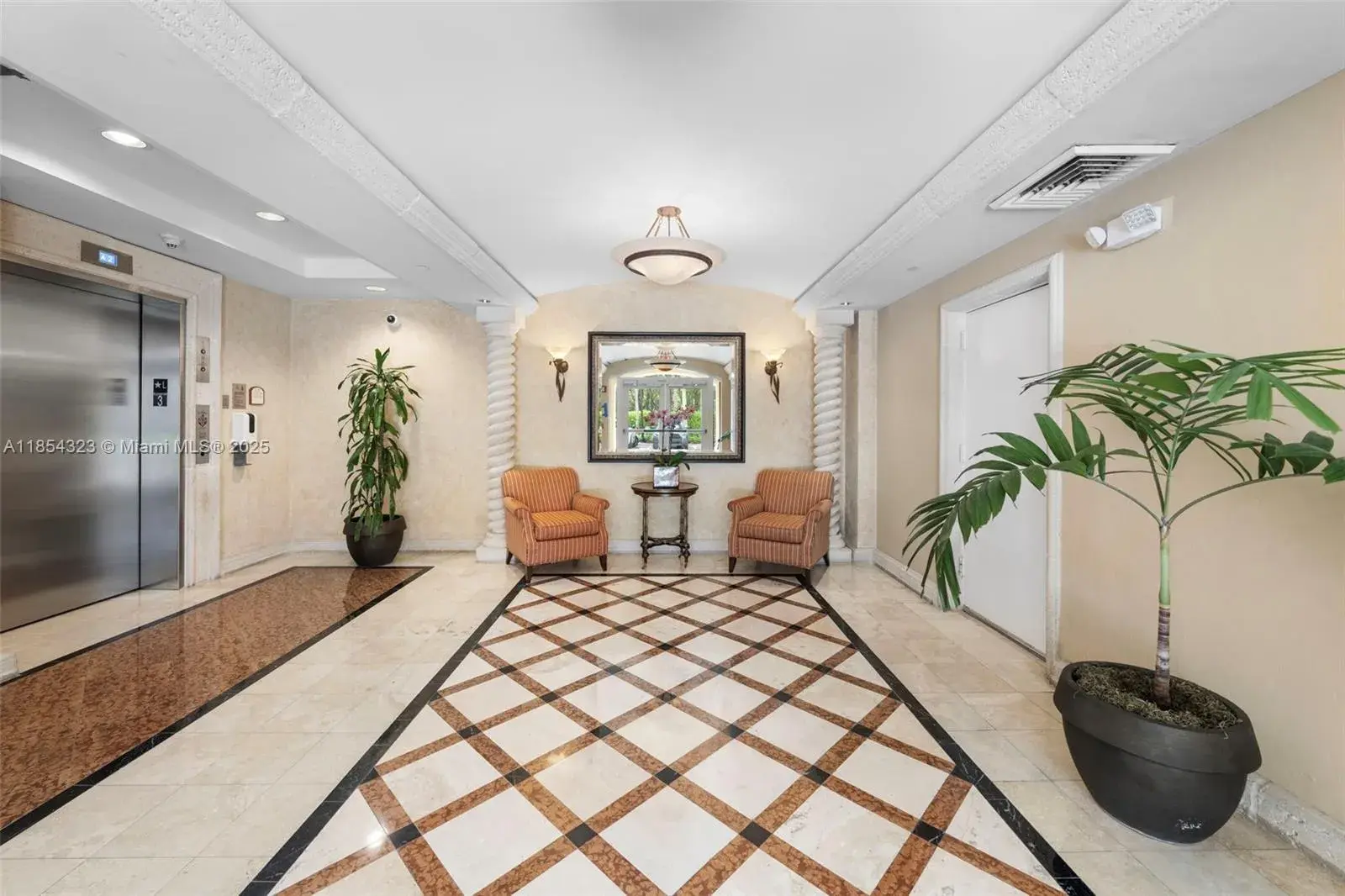 723 Crandon Blvd # 305, Key Biscayne FL 33149