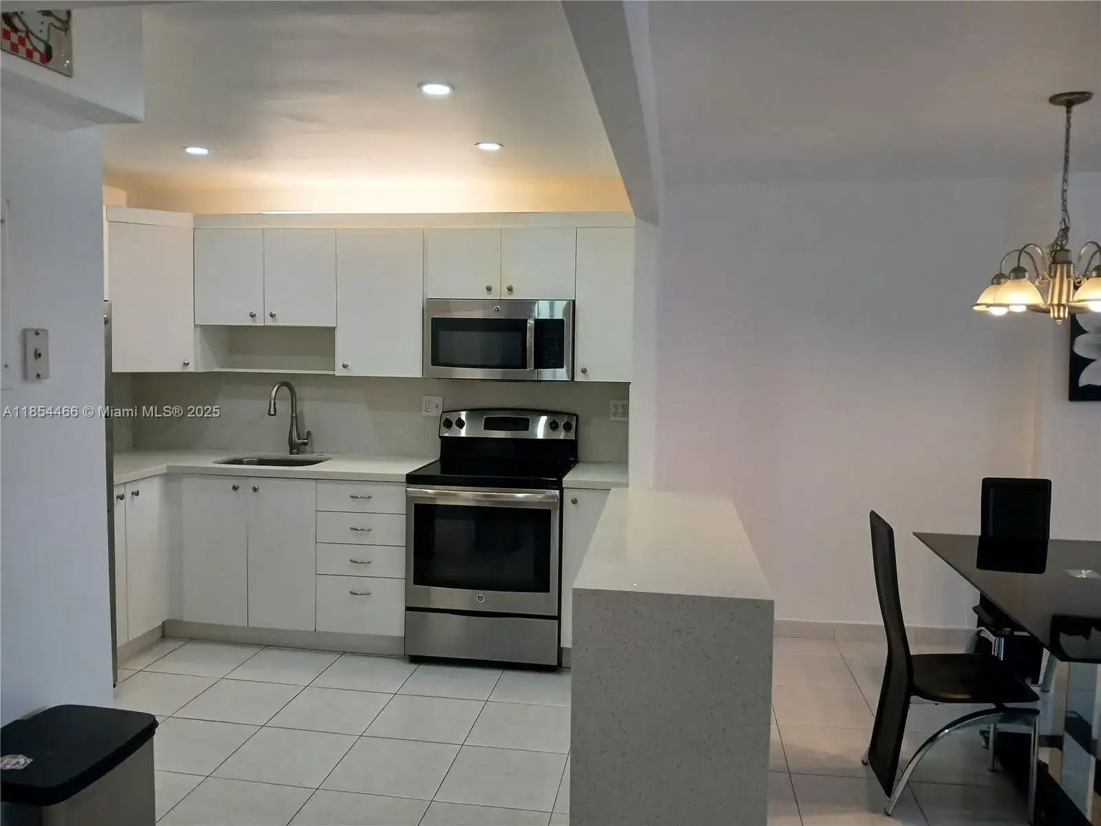 2780 NE 183rd St # 1708, Aventura FL 33160 photo 3