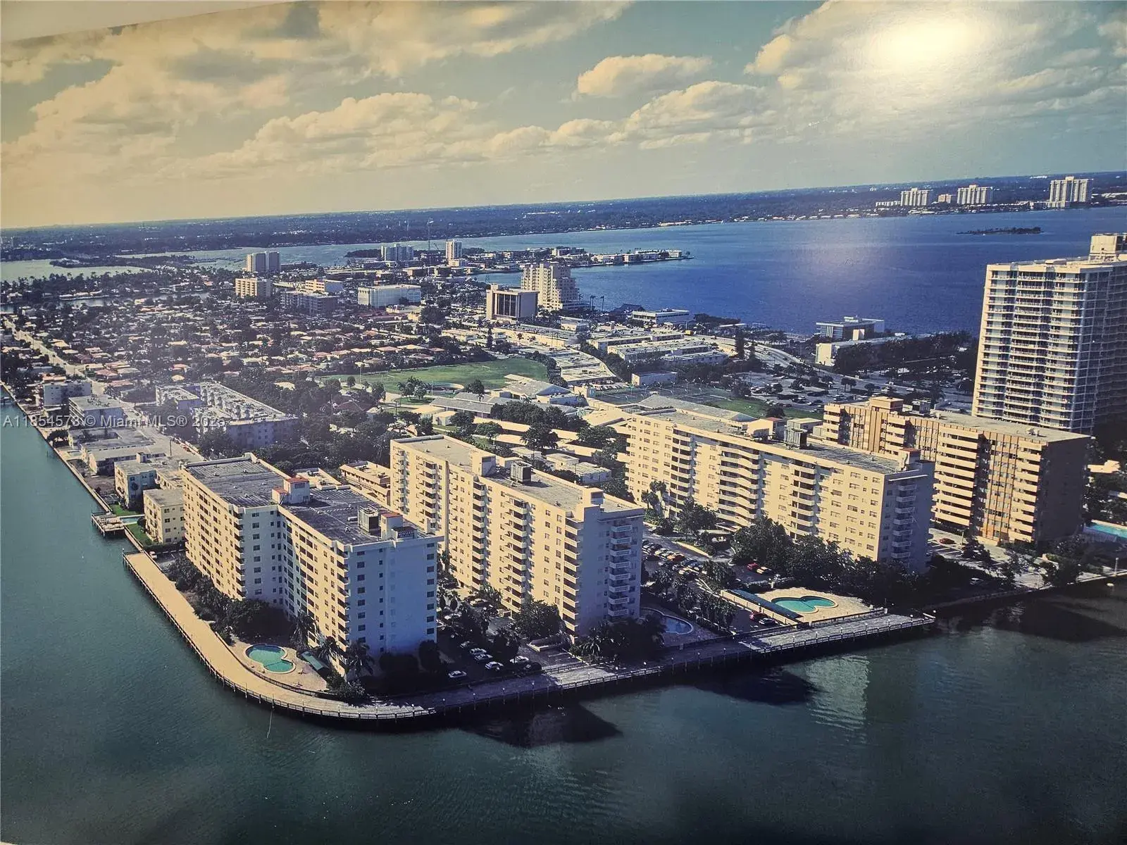 7501 E Treasure Dr # 1L, North Bay Village FL 33141