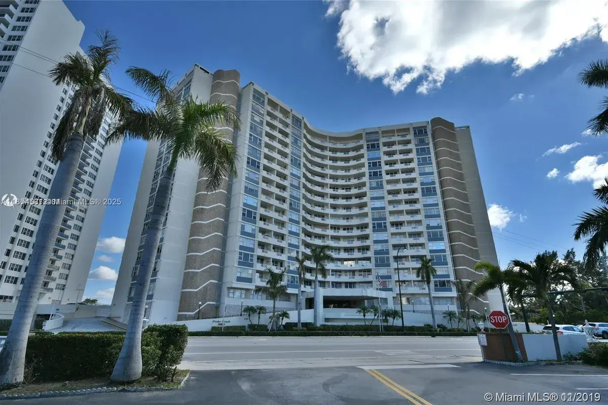 3180 S Ocean Dr # 1204, Hallandale Beach FL 33009