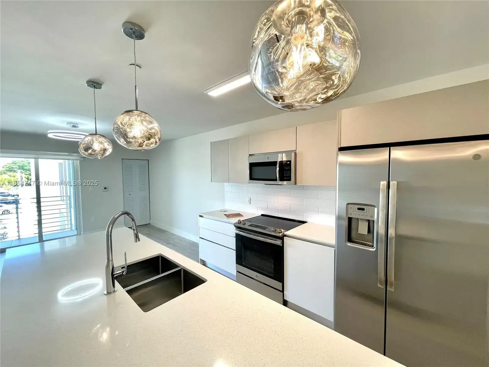 2535 NE 193rd St # 3212, Miami FL 33180 photo 5