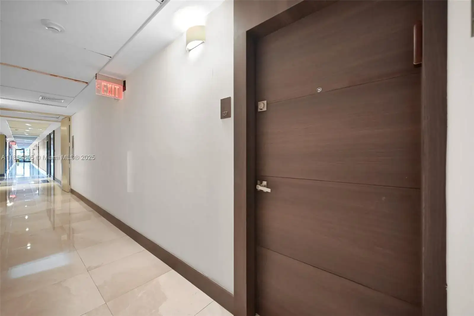 20505 E Country Club Dr # 137, Aventura FL 33180 photo 3
