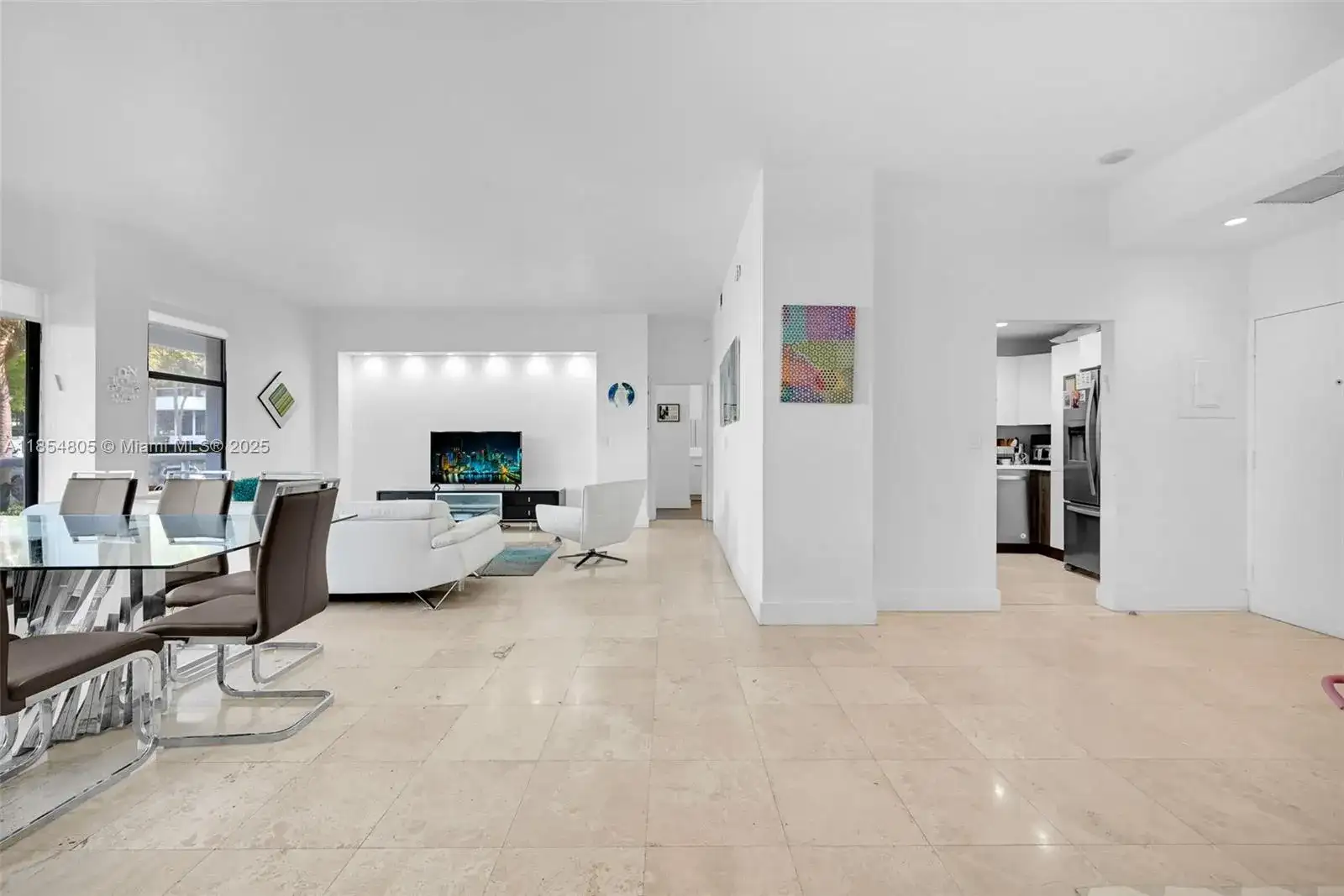 20505 E Country Club Dr # 137, Aventura FL 33180 photo 5