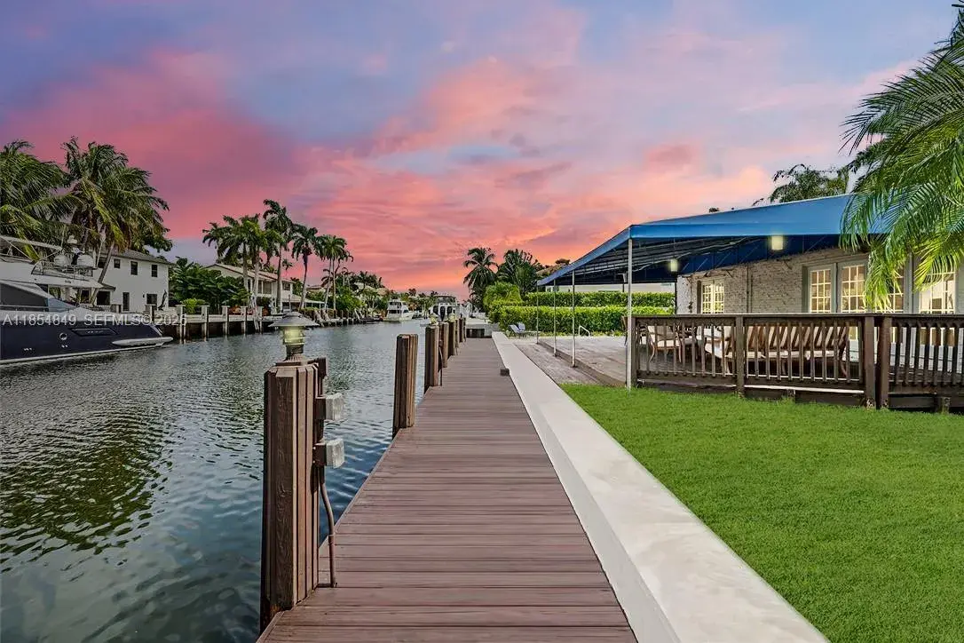 609 Isle Of Palms Dr, Fort Lauderdale FL 33301