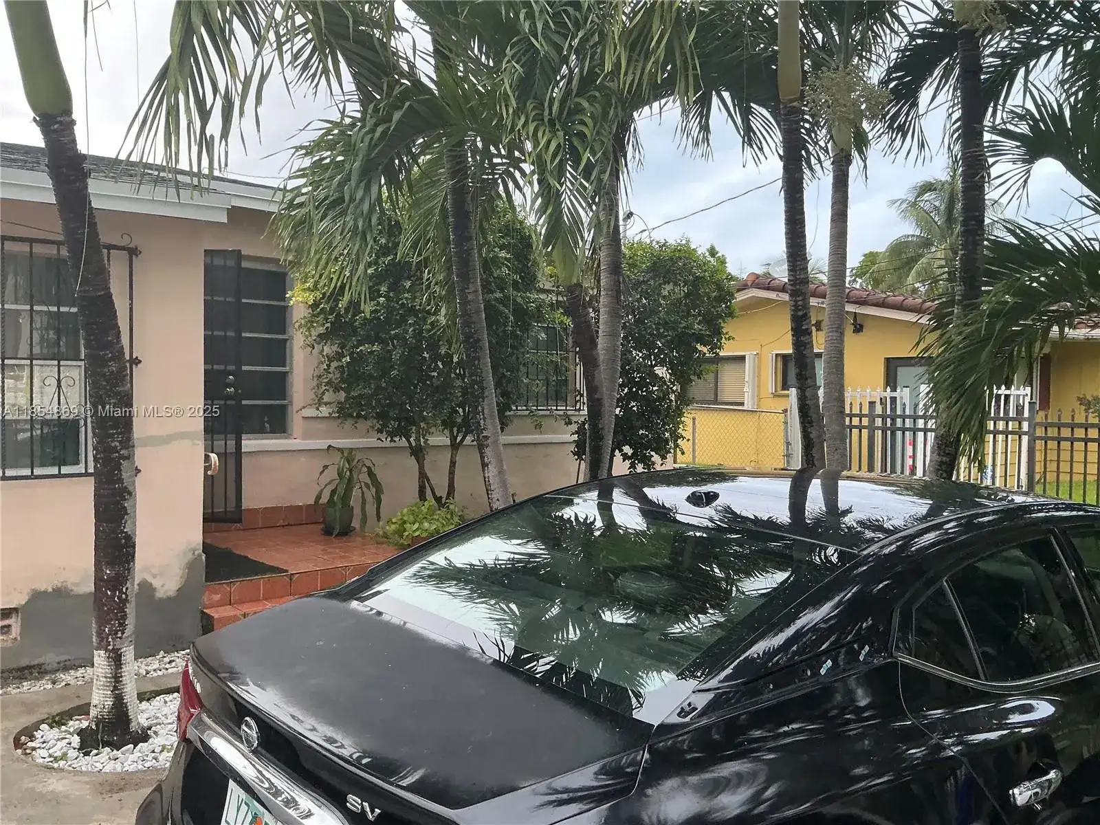 1855 NW 32nd St, Miami FL 33142 photo 5