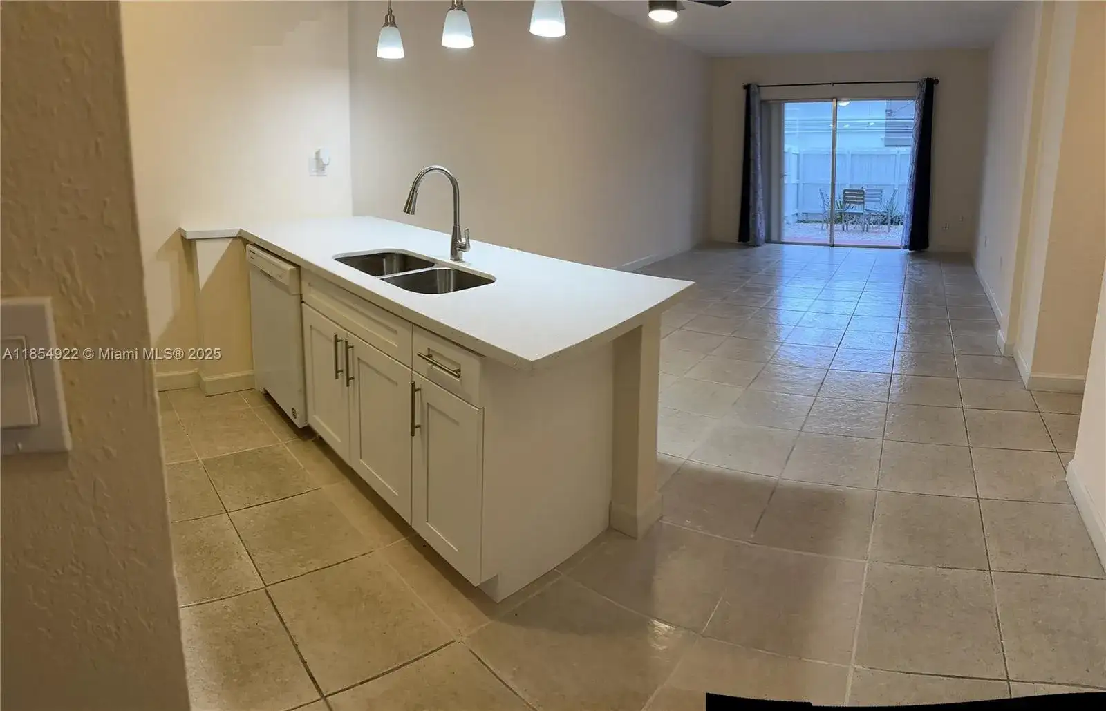 10900 SW 104th St # 118, Miami FL 33176 photo 5
