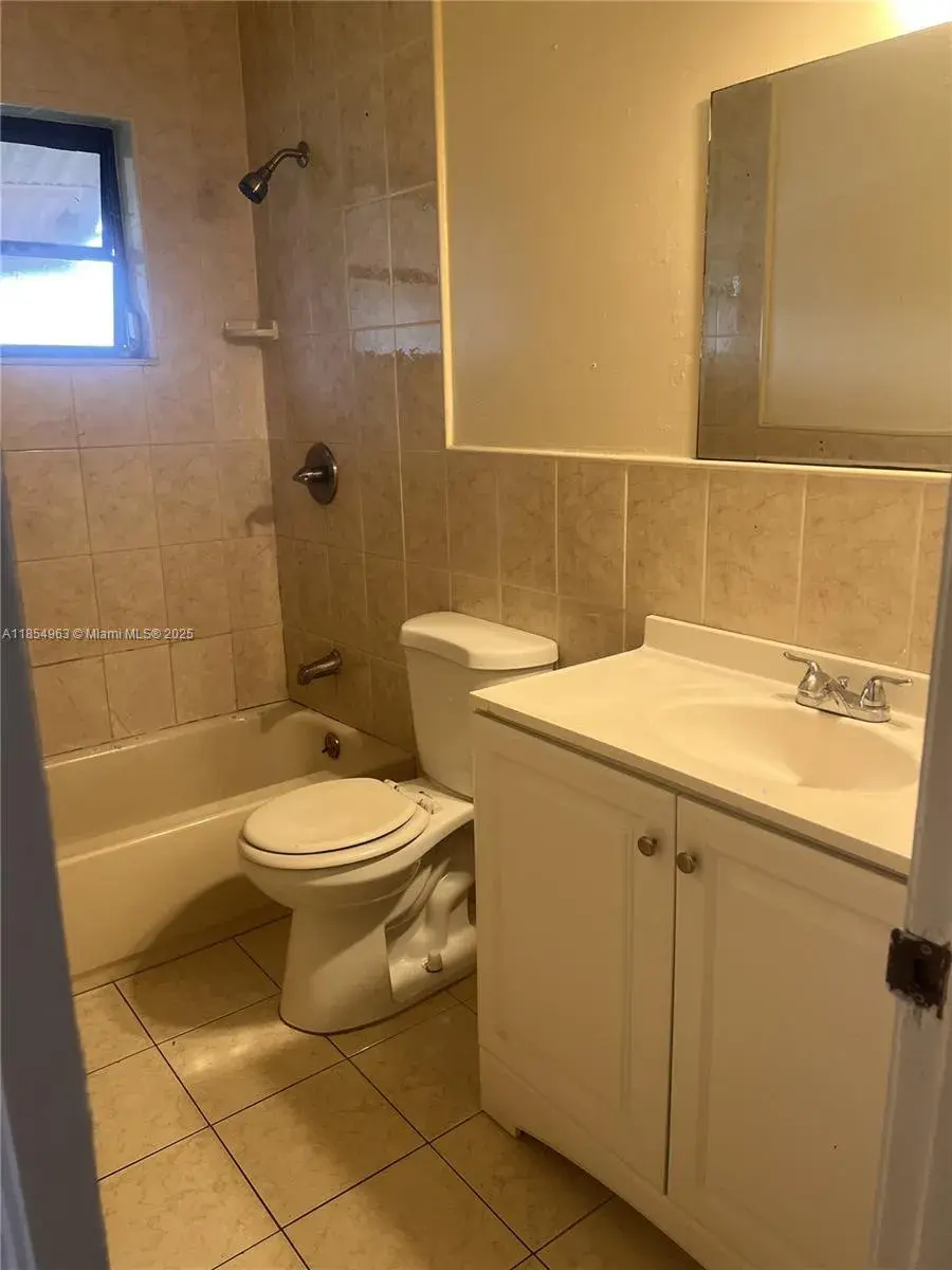 6150 Dawson St # 0, Hollywood FL 33023