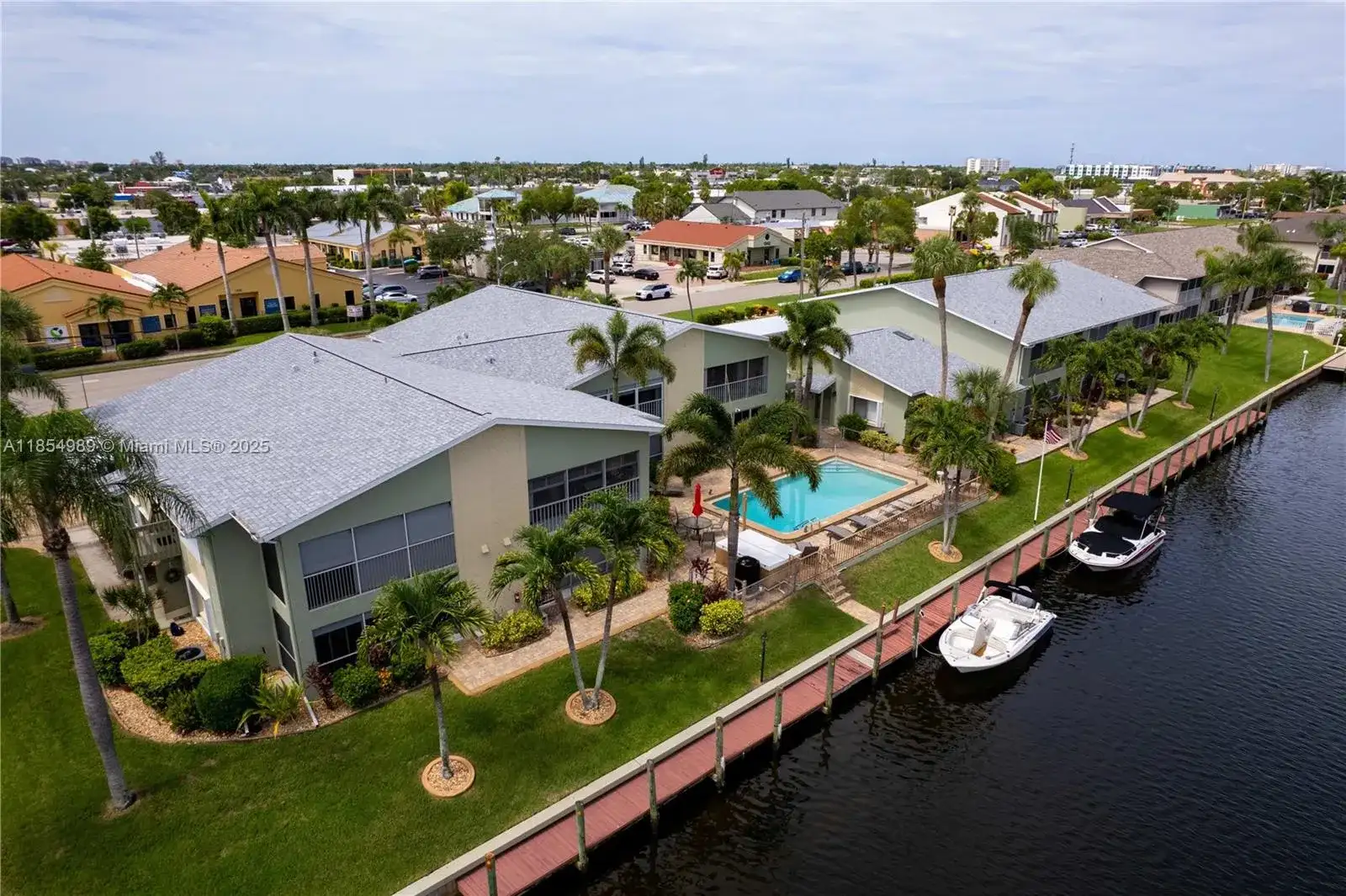 1409 SE 46TH LN # 105, Other City - In The State Of Florida FL 33904 photo 5