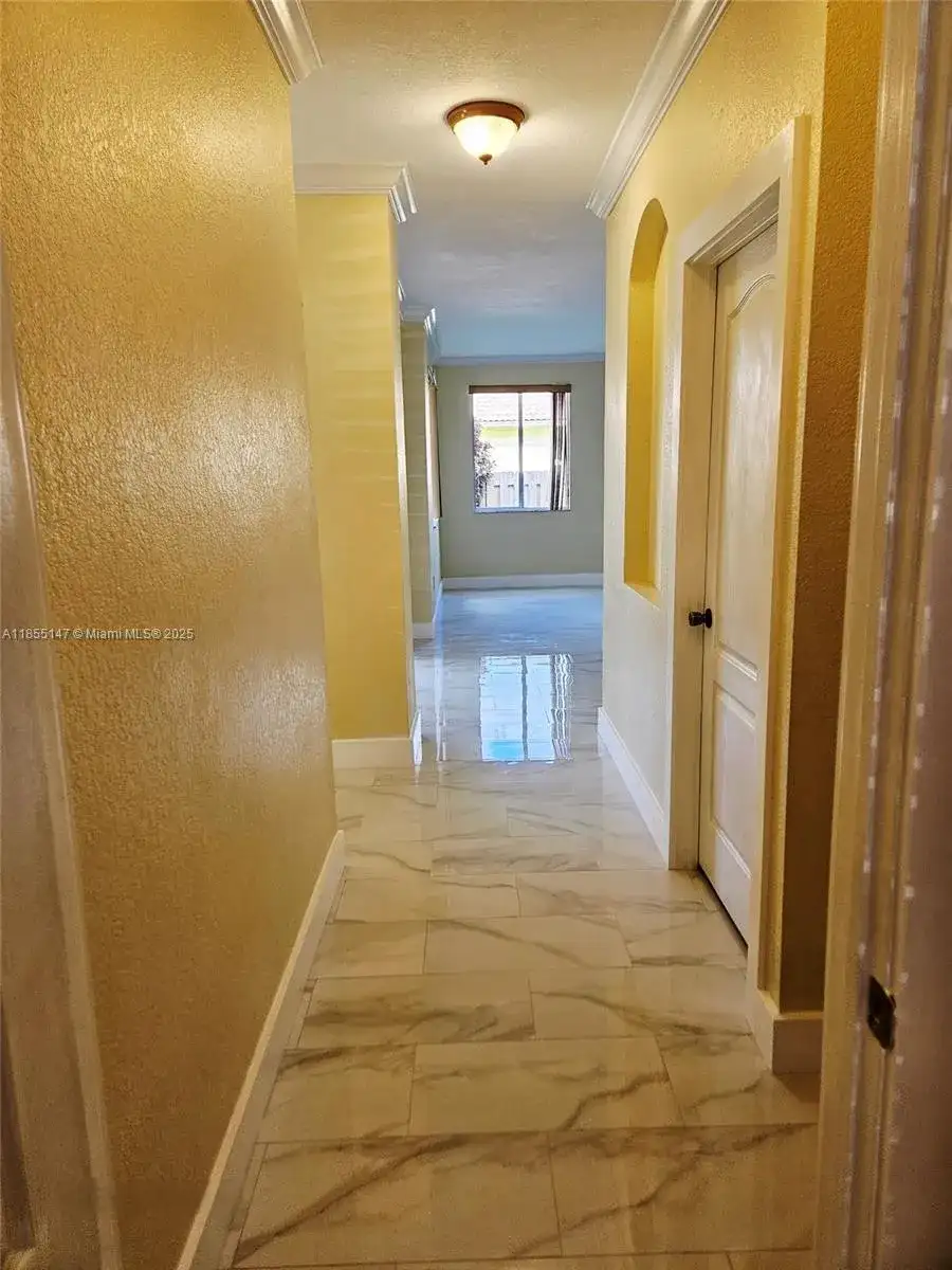 2864 SW 138th Path, Miami FL 33175 photo 5