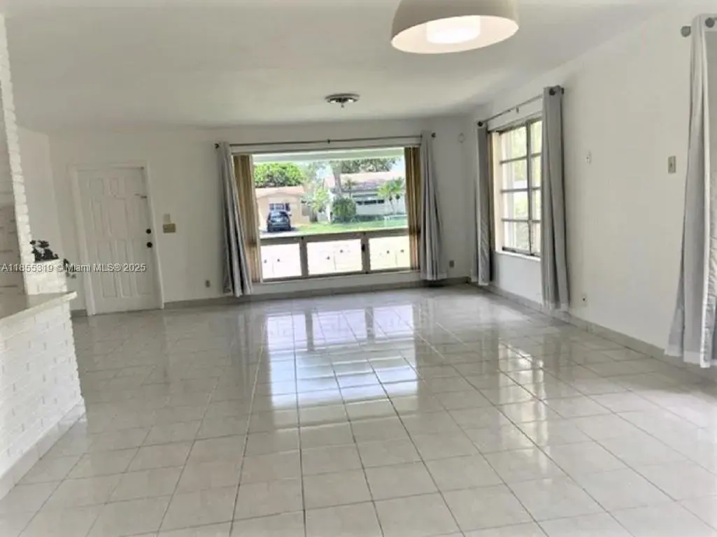 1807 N 40th Ave # 1807, Hollywood FL 33021