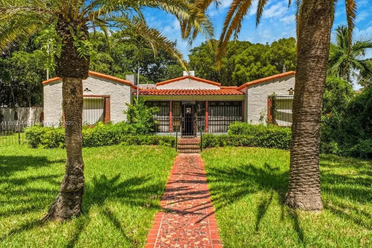 5900 NE 5th Ave, Miami FL 33137