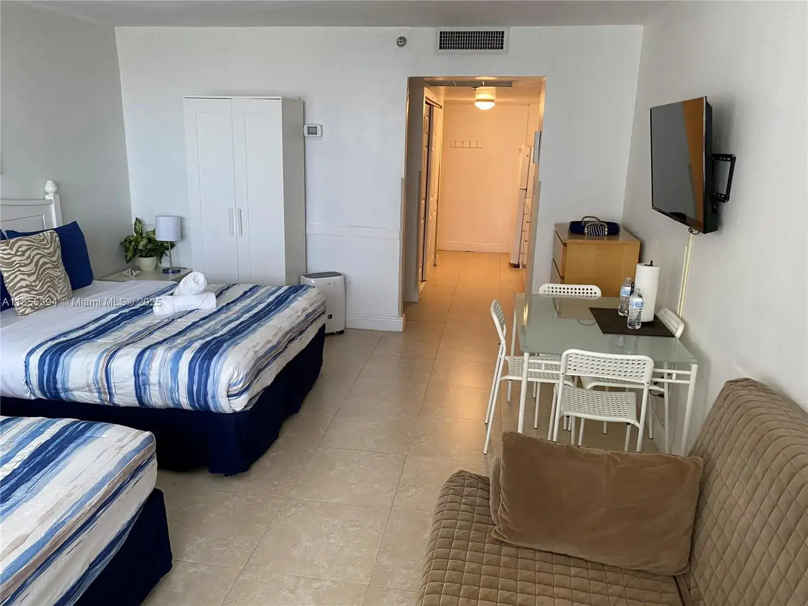 19201 Collins Ave # 1030, Sunny Isles Beach FL 33160 photo 4