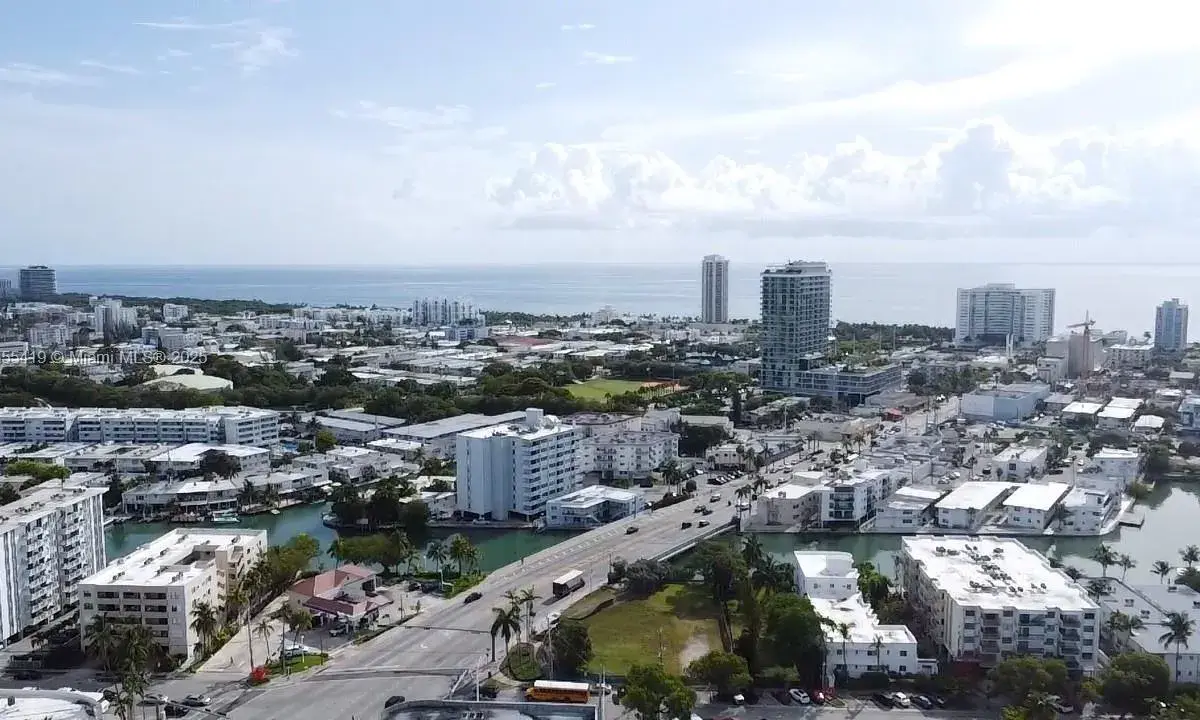 1016 71st St # 201, Miami Beach FL 33141