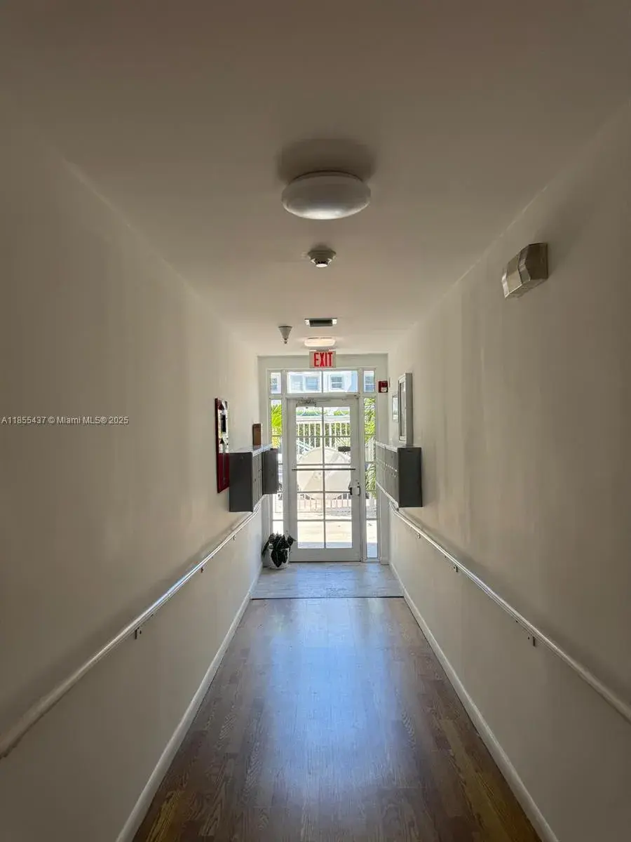 1542 Drexel Ave # 301, Miami Beach FL 33139