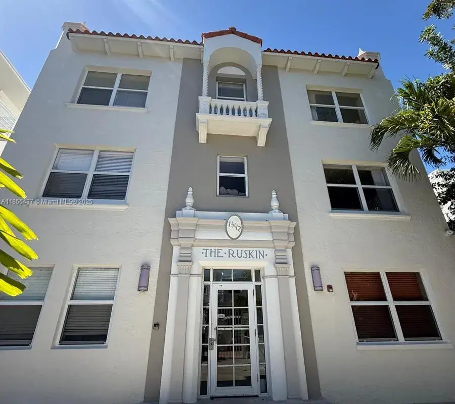 1542 Drexel Ave # 301, Miami Beach FL 33139