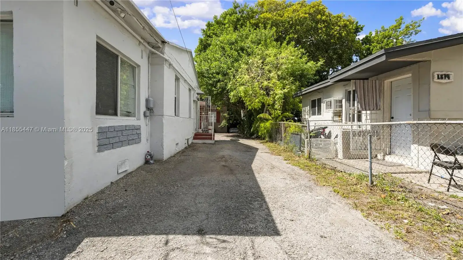 1554 NW 58th St, Miami FL 33142 photo 5