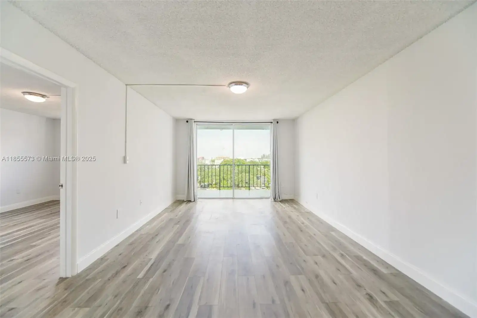 12500 NE 15th Ave # 605, North Miami FL 33161 photo 4